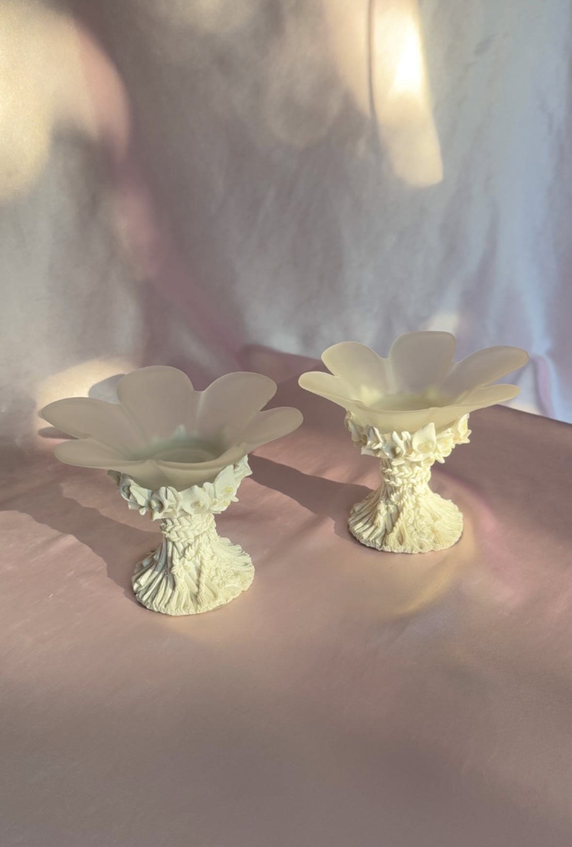 Vintage Ceramic White Calla Lily Pedestal with Frosted Glass Flower Dish