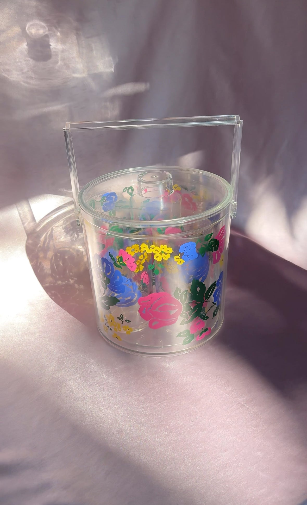 Vintage Libby Wilkie Design for Grainware Vibrant Floral Acrylic/Lucite Ice Bucket & 3 Cups