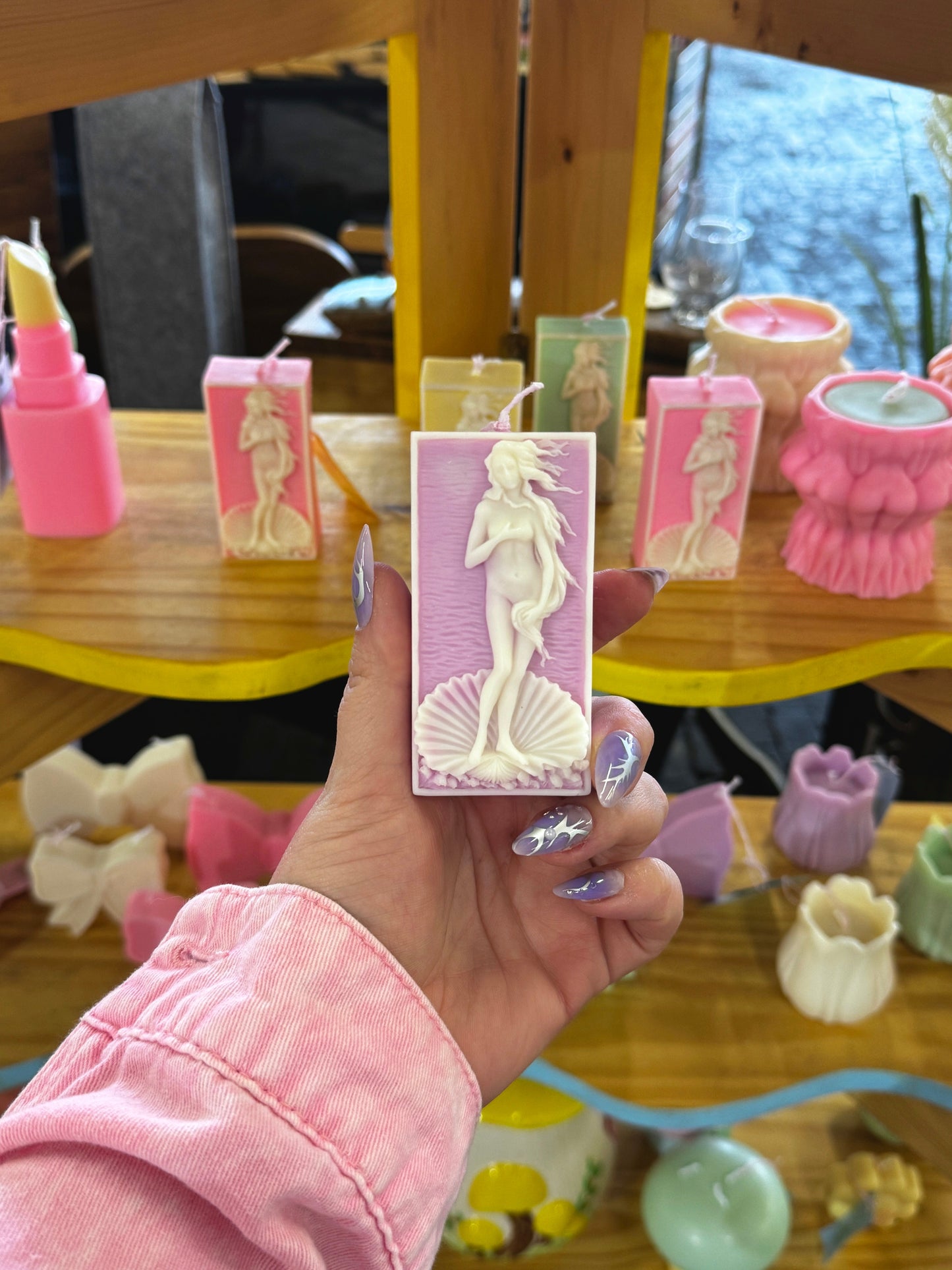 Wholesale - The Birth of Venus - Roman Goddess Aesthetic Candle - Case of Six (6)