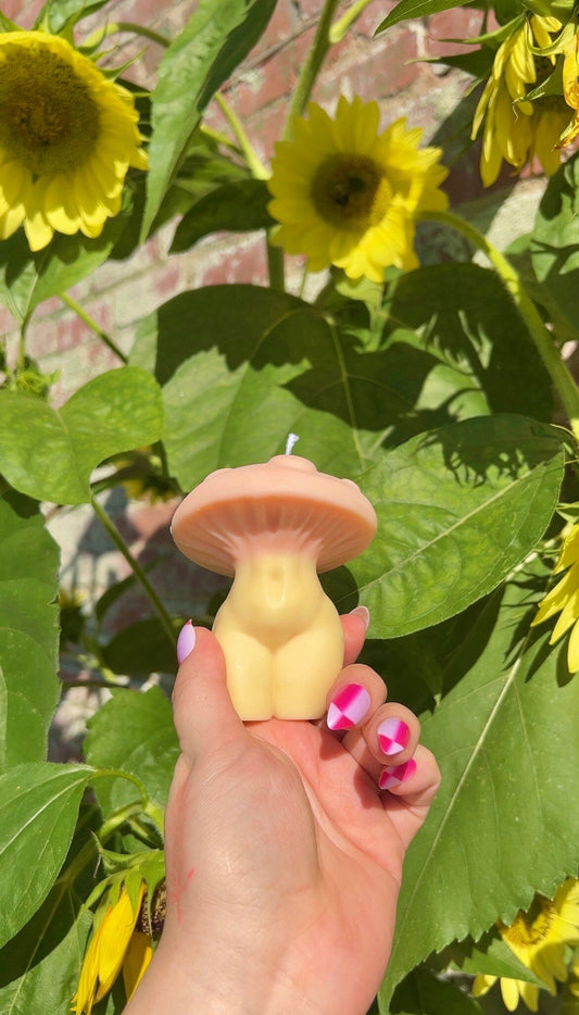 Mushroom Girly - Large - Two Toned Mushroom Woman Aesthetic Candle