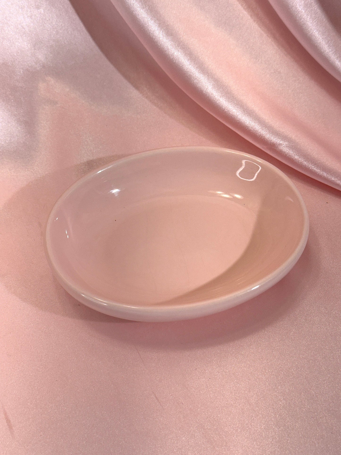 2005 Allure Light Pink Ceramic Catchall Dish