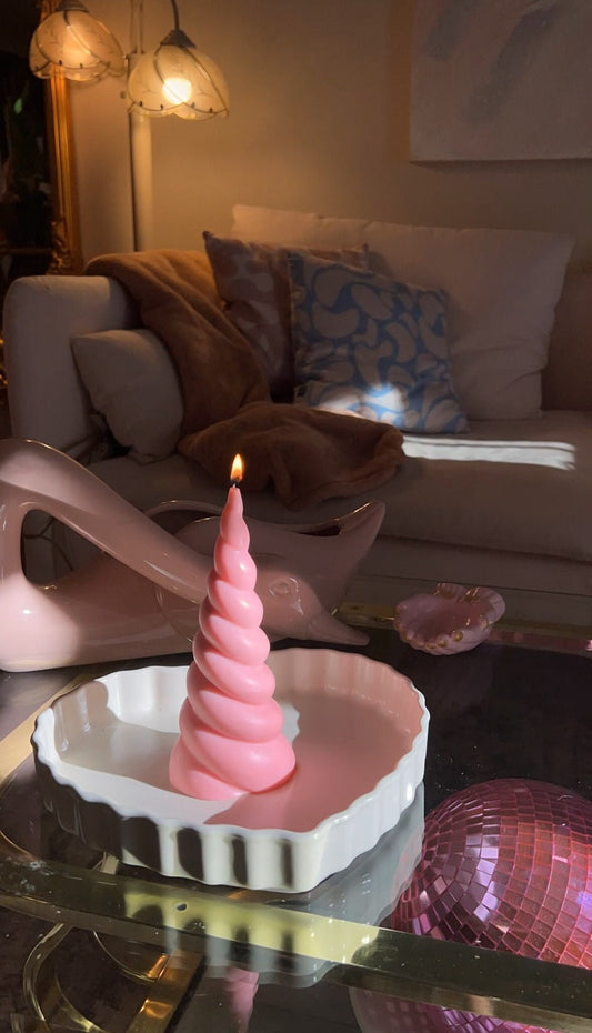 Charlie - Swirled Horn Shaped Aesthetic Candle